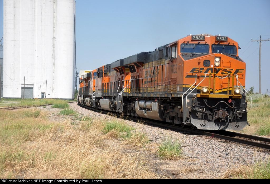 Intermodal rolls east